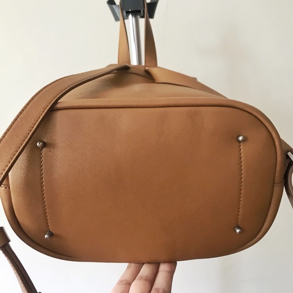 Everlane Petra Backpack Camel Italian Leather - Picture 5 of 8